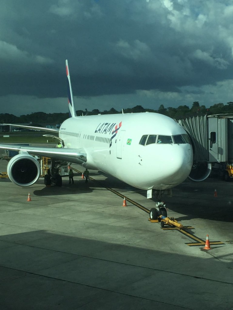 Aeronave partiu hoje às 16h30, horário de Brasília.
